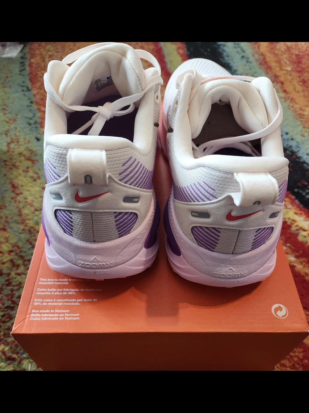 Nike women running